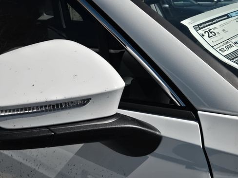 New 2026 Volkswagen Tiguan SE AWD/4WD image 7