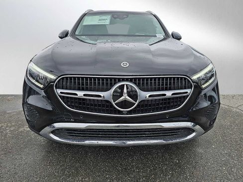 Used 2023 Mercedes-Benz GLC 300 4MATIC image 3