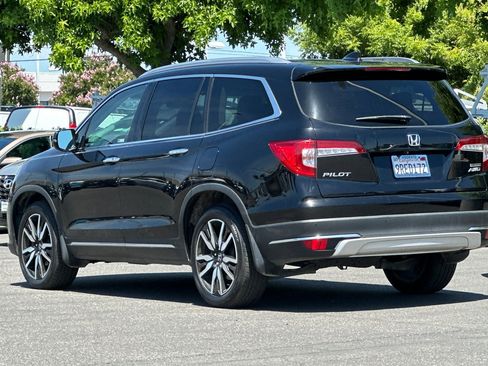 Used 2021 Honda Pilot Touring image 6