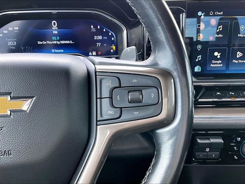 Used 2022 Chevrolet Silverado 1500 High Country w/ Z71 Off-Road Package AWD/4WD image 25
