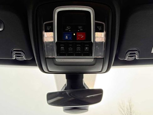 Used 2021 RAM 1500 Big Horn w/ Built-to-serve Edition image 26