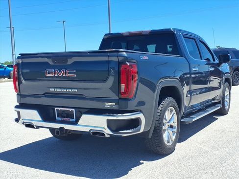 Used 2019 GMC Sierra 1500 SLT w/ SLT Premium Package AWD/4WD image 2