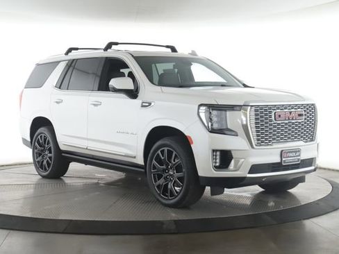 Used 2024 GMC Yukon Denali AWD/4WD image 2