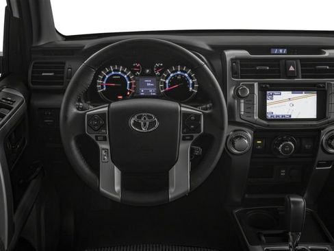 Used 2018 Toyota 4Runner SR5 Premium w/ Convenience Package AWD/4WD image 4