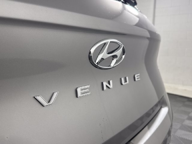 Used 2024 Hyundai Venue SEL FWD image 19