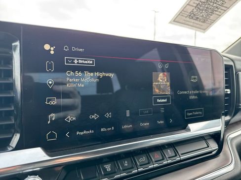 Used 2024 GMC Sierra 2500 SLT image 14