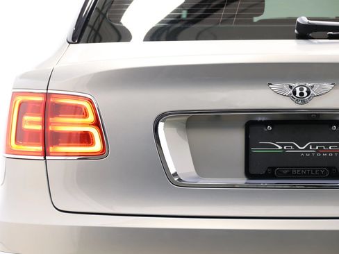Used 2018 Bentley Bentayga Onyx Edition AWD/4WD image 73