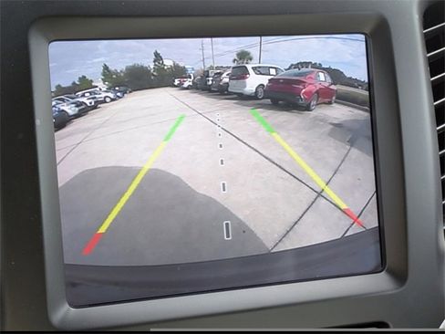 Used 2021 Jeep Cherokee Latitude Lux w/ Comfort/Convenience Group image 22