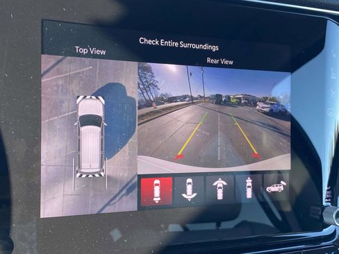 Certified 2024 Jeep Wagoneer 4DR 4WD w/ Convenience Group I image 38