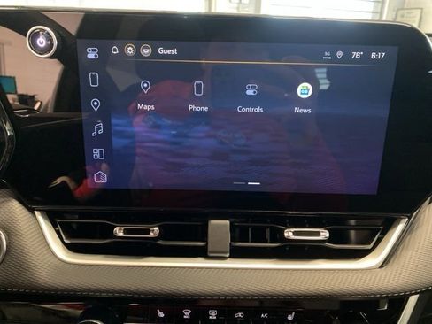 New 2026 Chevrolet Equinox LT w/ Safety and Technology Package AWD/4WD image 19