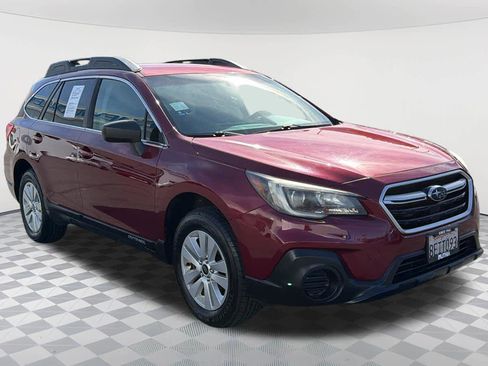 Used 2018 Subaru Outback 2.5i AWD/4WD image 3