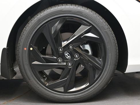 New 2026 Hyundai Elantra SEL Sport Premium FWD image 10