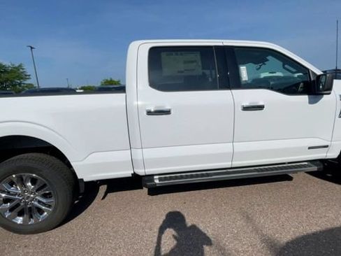 New 2026 Ford F150 XLT w/ XLT Chrome Appearance Package AWD/4WD image 9