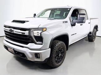Used 2024 Chevrolet Silverado 2500 LTZ w/ LTZ Plus Package AWD/4WD video 1
