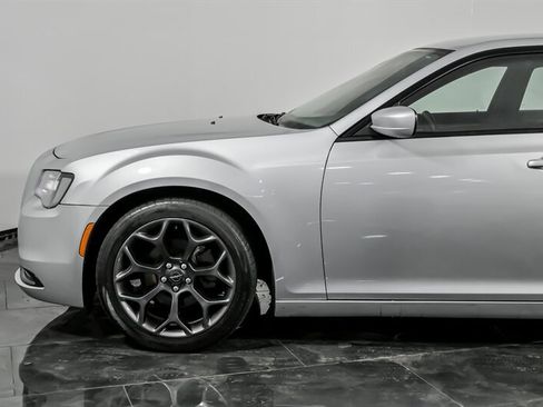 Used 2020 Chrysler 300 S image 6