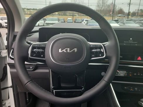 New 2026 Kia Carnival SX Prestige FWD image 21