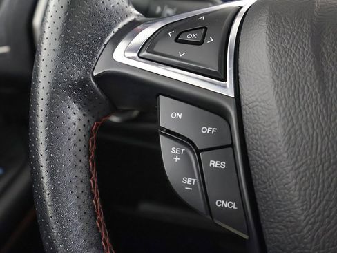 Used 2022 Ford Edge ST-Line image 36