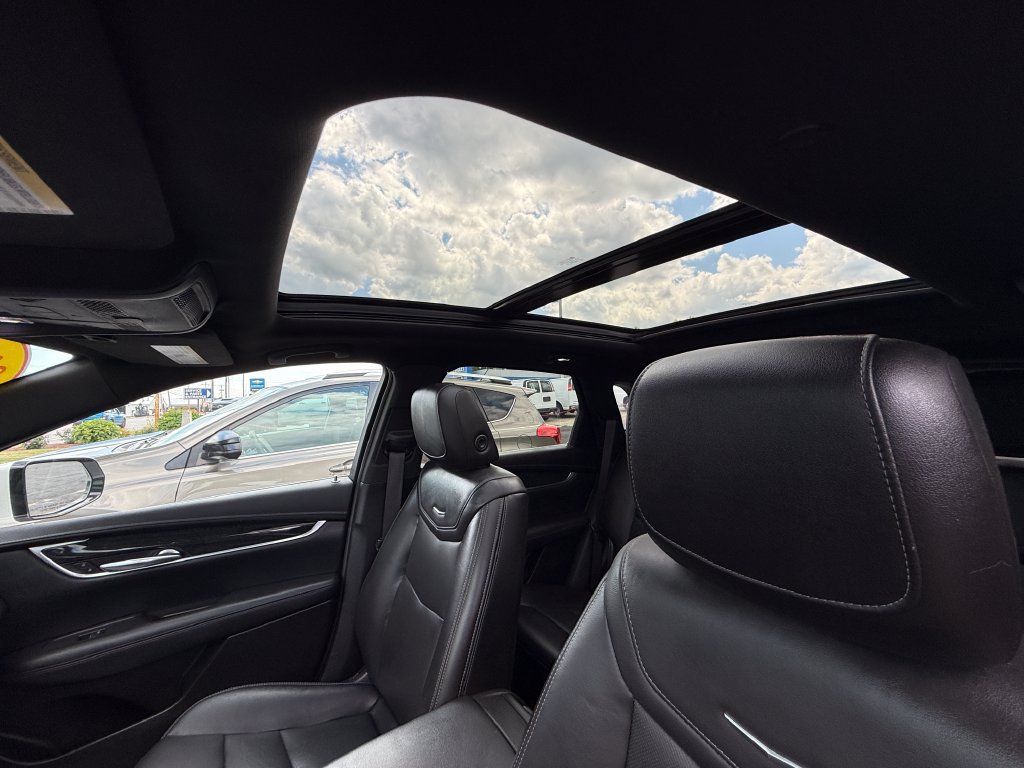 Used 2021 Cadillac XT5 Premium Luxury AWD/4WD image 8