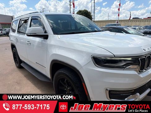 Used 2022 Jeep Wagoneer Series II w/ Premium Group I AWD/4WD image 1