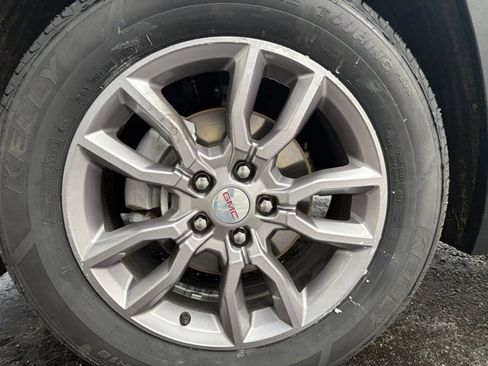 Used 2023 GMC Terrain SLT image 8