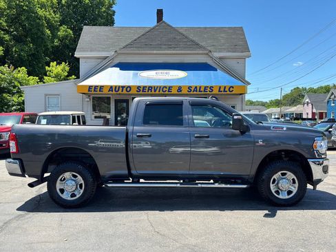Used 2023 RAM 2500 Tradesman AWD/4WD image 1