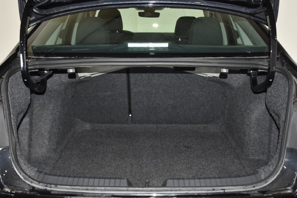 Used 2024 Volkswagen Jetta S FWD image 29