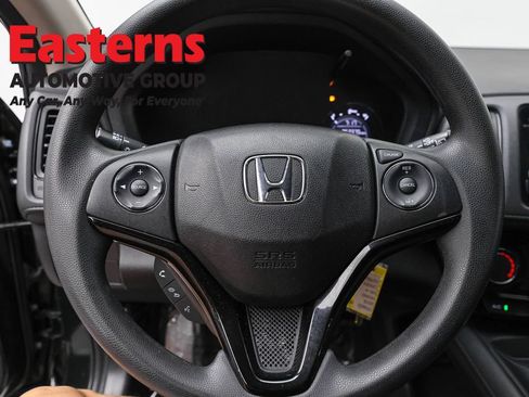 Used 2016 Honda HR-V LX image 10
