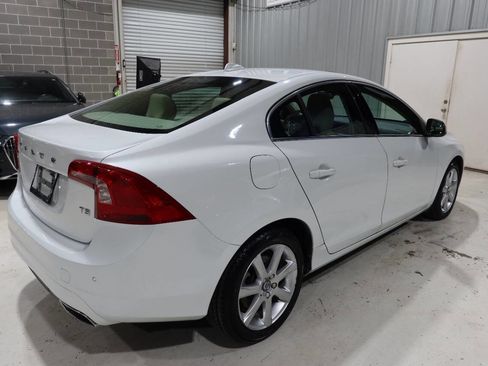 Used 2016 Volvo S60 T5 Premier w/ Convenience Package FWD image 5