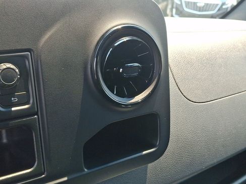 Used 2022 Mercedes-Benz Sprinter 2500 image 25