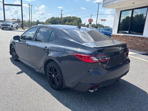 Used 2025 Toyota Camry SE FWD image 7