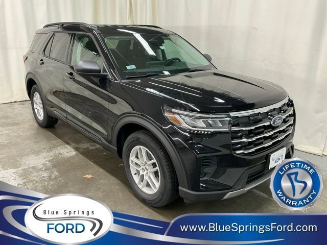 New 2026 Ford Explorer Active AWD/4WD image 1