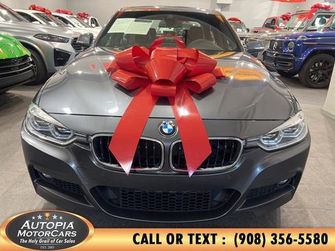 Used 2017 BMW 340i xDrive Sedan AWD/4WD image 9