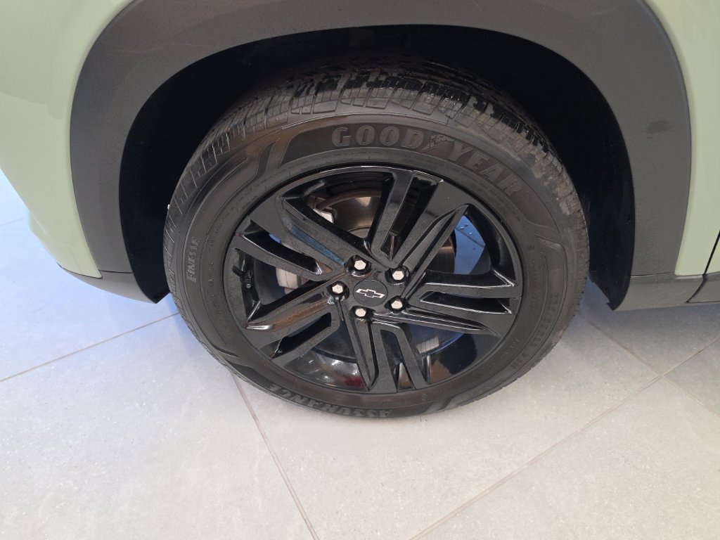 Used 2025 Chevrolet Trax ACTIV FWD image 54