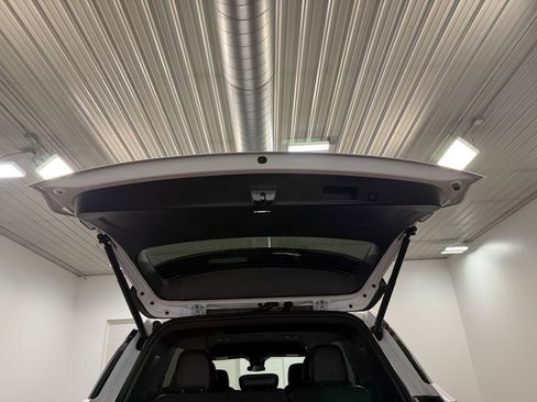 Used 2026 Chevrolet Traverse LT AWD/4WD image 72