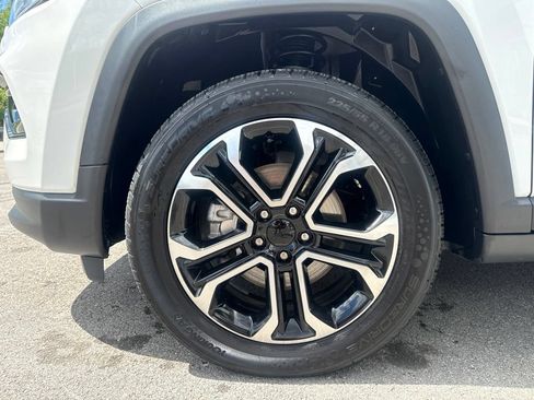 Used 2022 Jeep Compass Limited w/ Sun and Sound Group AWD/4WD image 10
