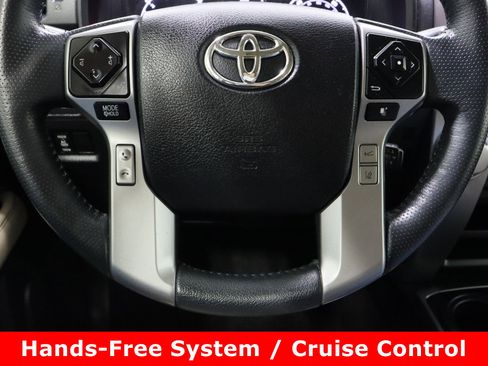 Used 2020 Toyota 4Runner SR5 Premium image 25