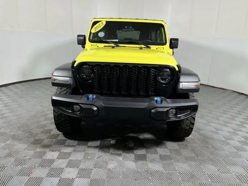 Used 2023 Jeep Wrangler Unlimited w/ Cold Weather Group AWD/4WD image 3