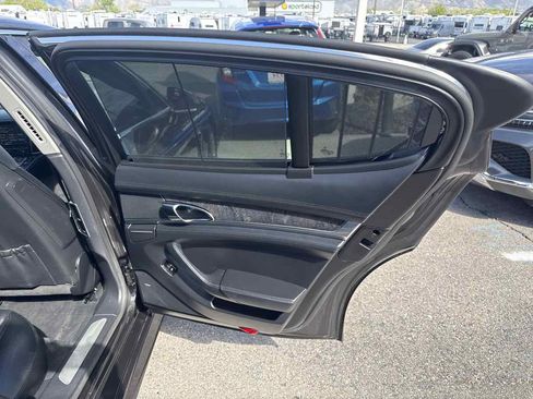 Used 2012 Porsche Panamera S image 18