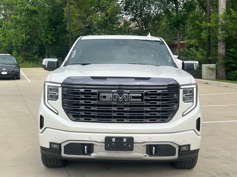 Used 2023 GMC Sierra 1500 Denali Ultimate AWD/4WD image 2