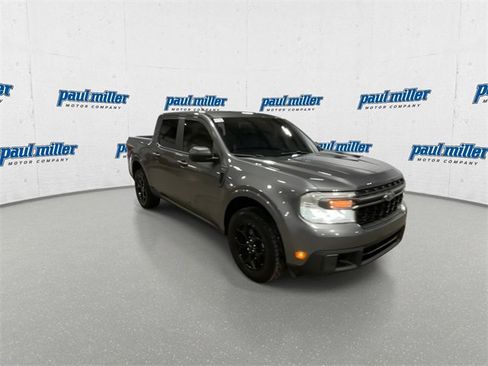Used 2022 Ford Maverick XLT w/ Equipment Group 300A Standard image 2