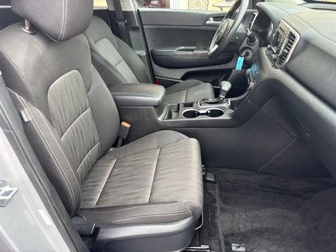 Used 2017 Kia Sportage LX AWD/4WD image 19