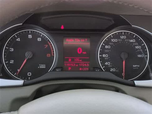 Used 2010 Audi A4 2.0T Premium Plus image 31