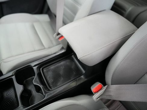 Used 2019 Honda CR-V EX image 32