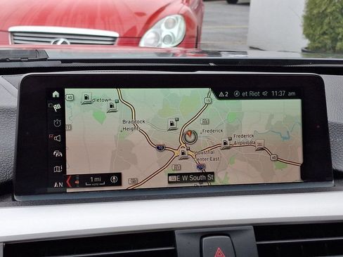 Used 2018 BMW 320i xDrive Sedan w/ Convenience Package image 20