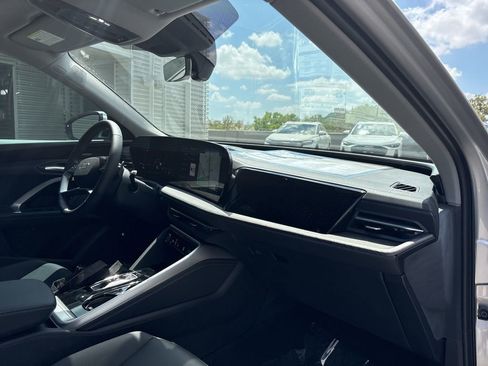 New 2025 Audi Q5 Premium AWD/4WD image 15
