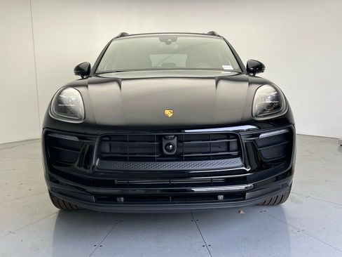 Used 2026 Porsche Macan AWD/4WD image 25