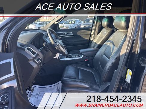 Used 2014 Ford Explorer XLT w/ Equipment Group 202A image 5