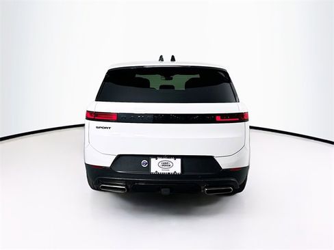 Used 2025 Land Rover Range Rover Sport SE image 30