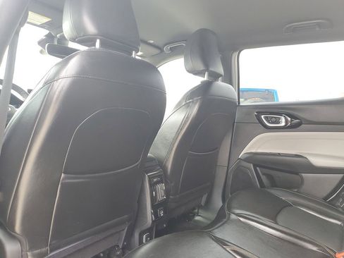 Used 2023 Jeep Compass Limited AWD/4WD image 11