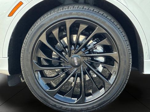 Used 2025 Lincoln Aviator Reserve w/ Jet Appearance Package RWD image 27